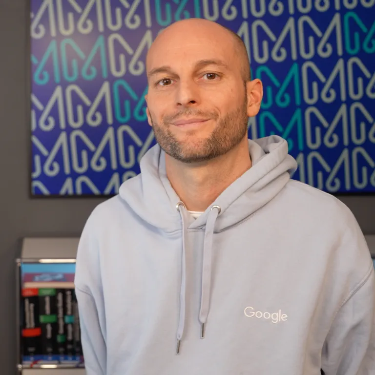 Markus antoni schreibtisch4